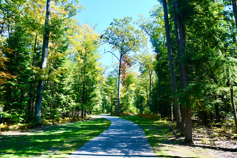 North Higgins Lake Trail